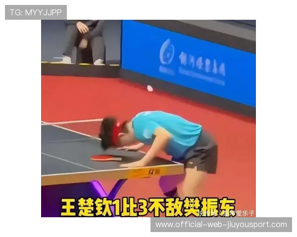 主帅在训练中亲自示范新跑位，引发模仿热潮