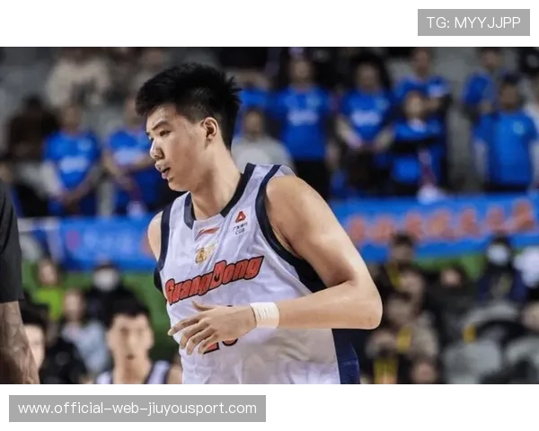 焦泊乔陷孤军作战困境，广东内线即便补强仍被打爆，焦泊乔是哪人