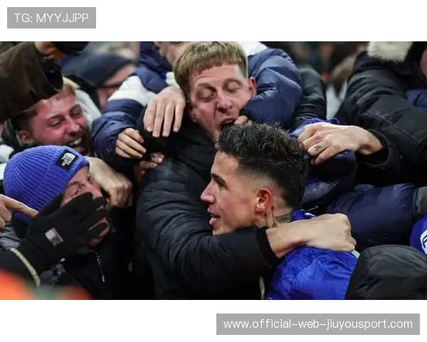 切尔西冬窗补强后防线,目标锁定法国新星,切尔西_